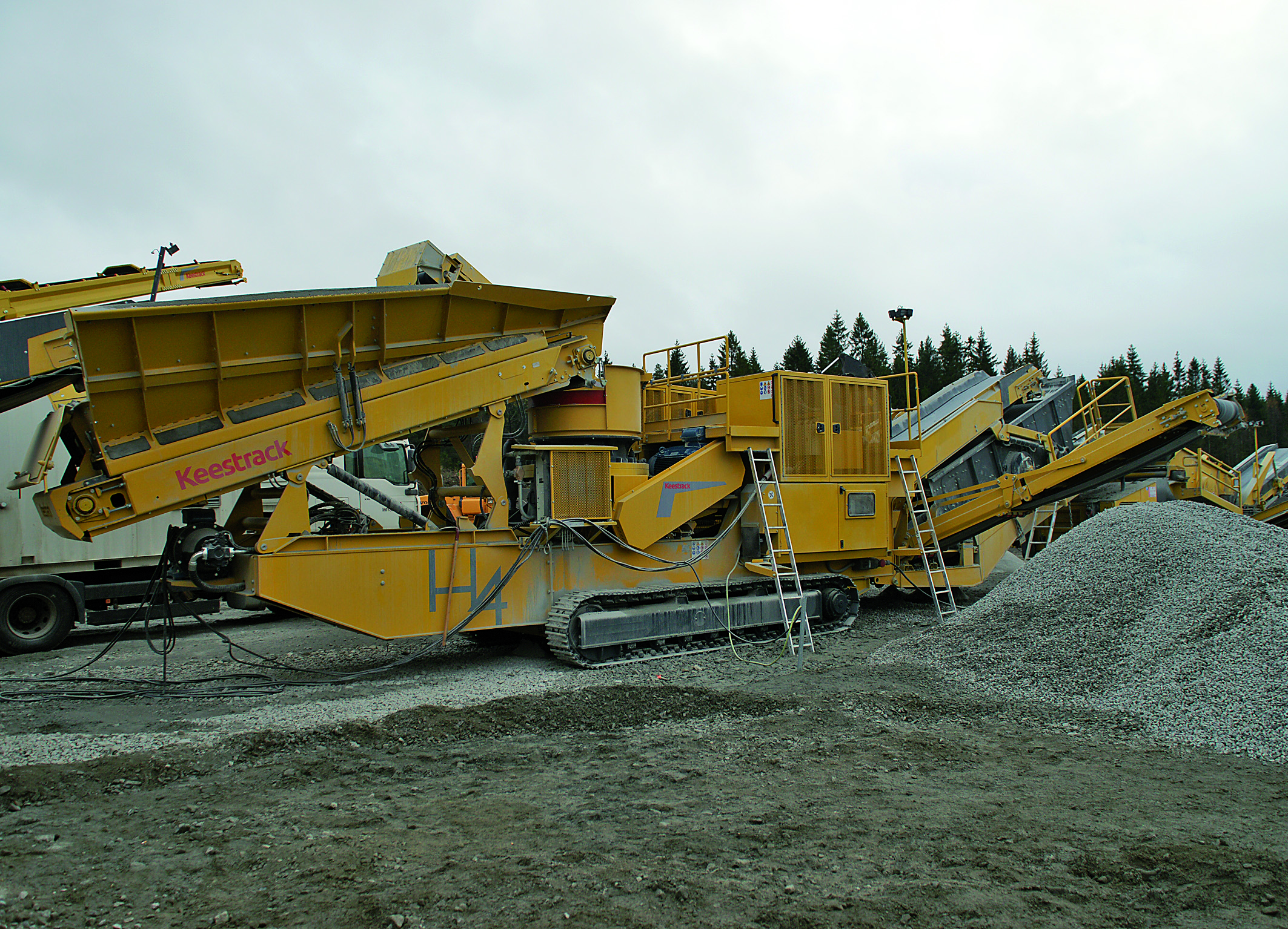 H4 electric cone crusher